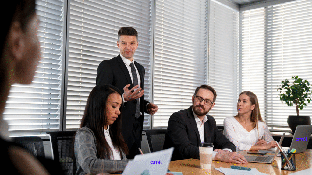 Como funciona Amil empresarial São Paulo consultor apresentando planos