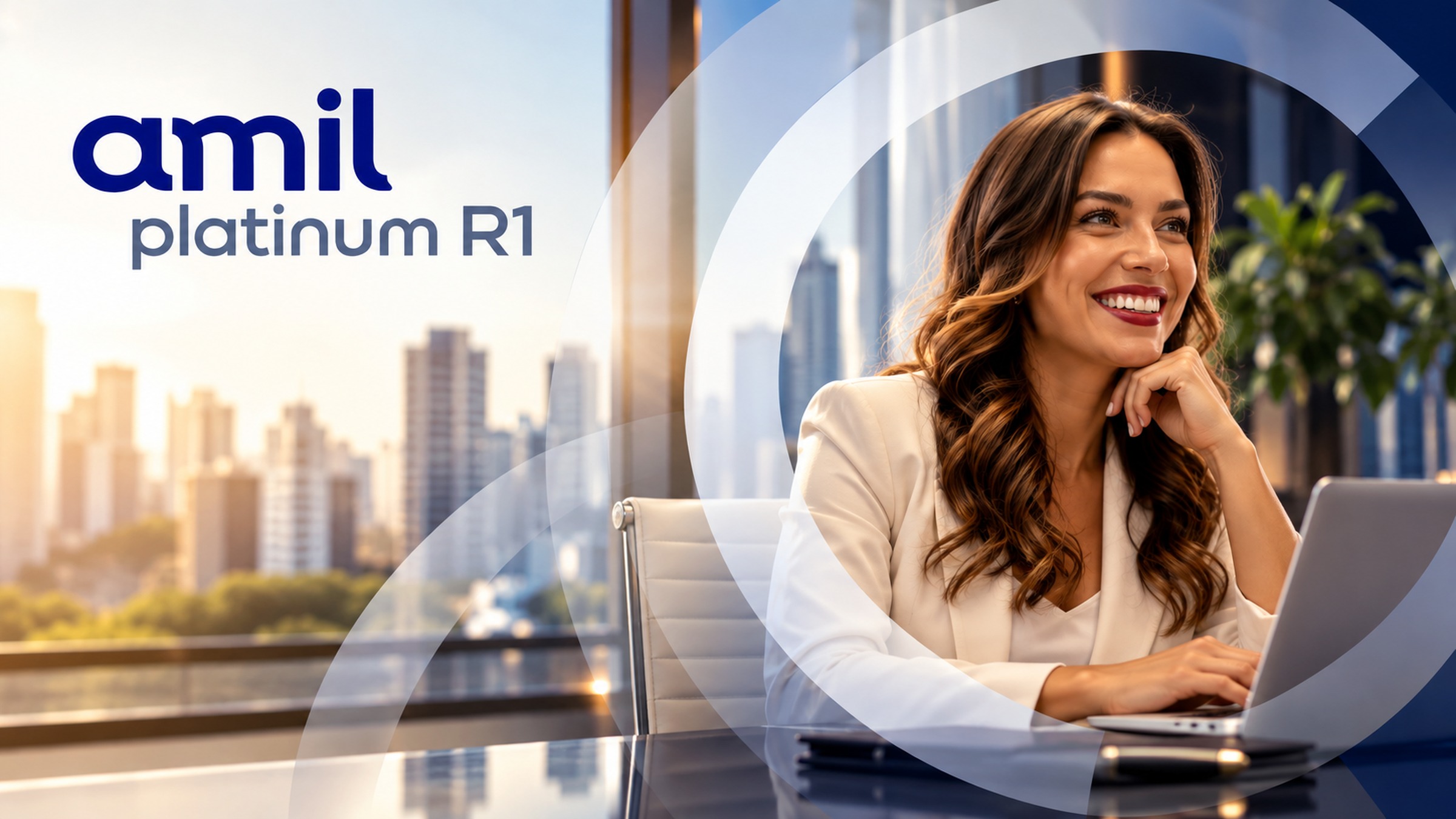 Executiva em ambiente corporativo representando o Amil Platinum R1